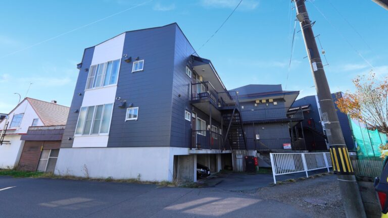 【メゾンドール春日】103号室　苫小牧市春日町　2LDK　