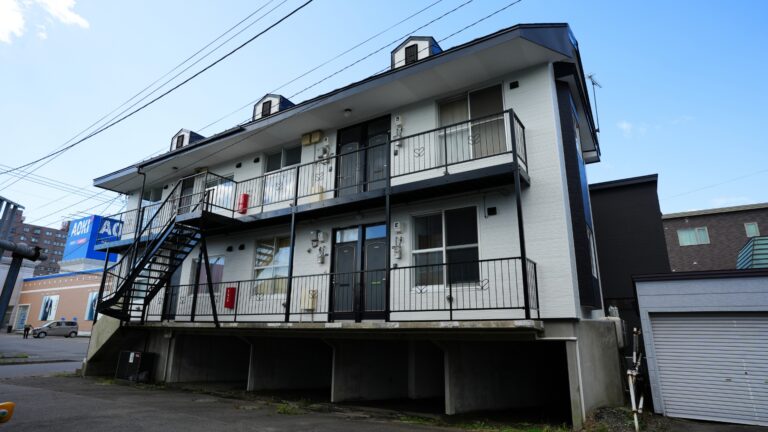【レガシー明野】3階202号室　苫小牧市明野新町　ロフト付き1LDK