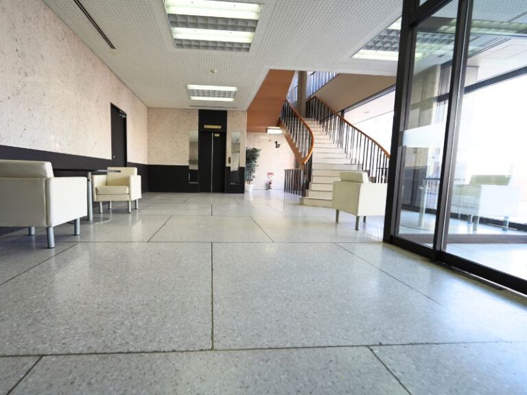 PP苫小牧ビル共用部 (14)