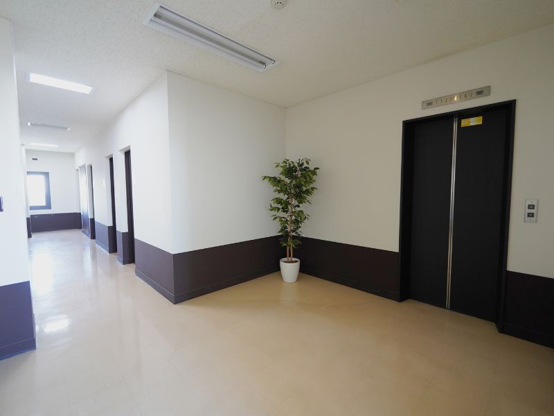 PP苫小牧ビル共用部 (18)