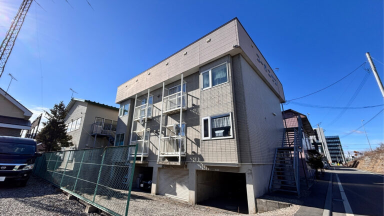 【コーポニセコ】202号室　苫小牧市音羽町　2LDK