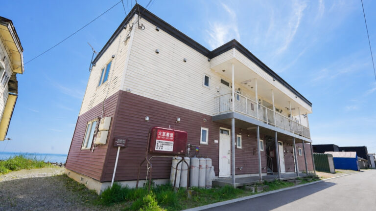 【マリン館】102号室　苫小牧市浜町　1LDK