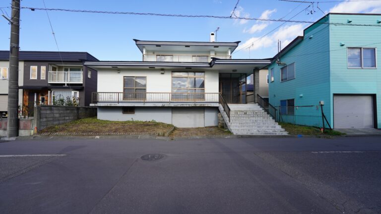 【花園町4丁目】敷地63坪✨北光小学校まで徒歩3分🏫🌈